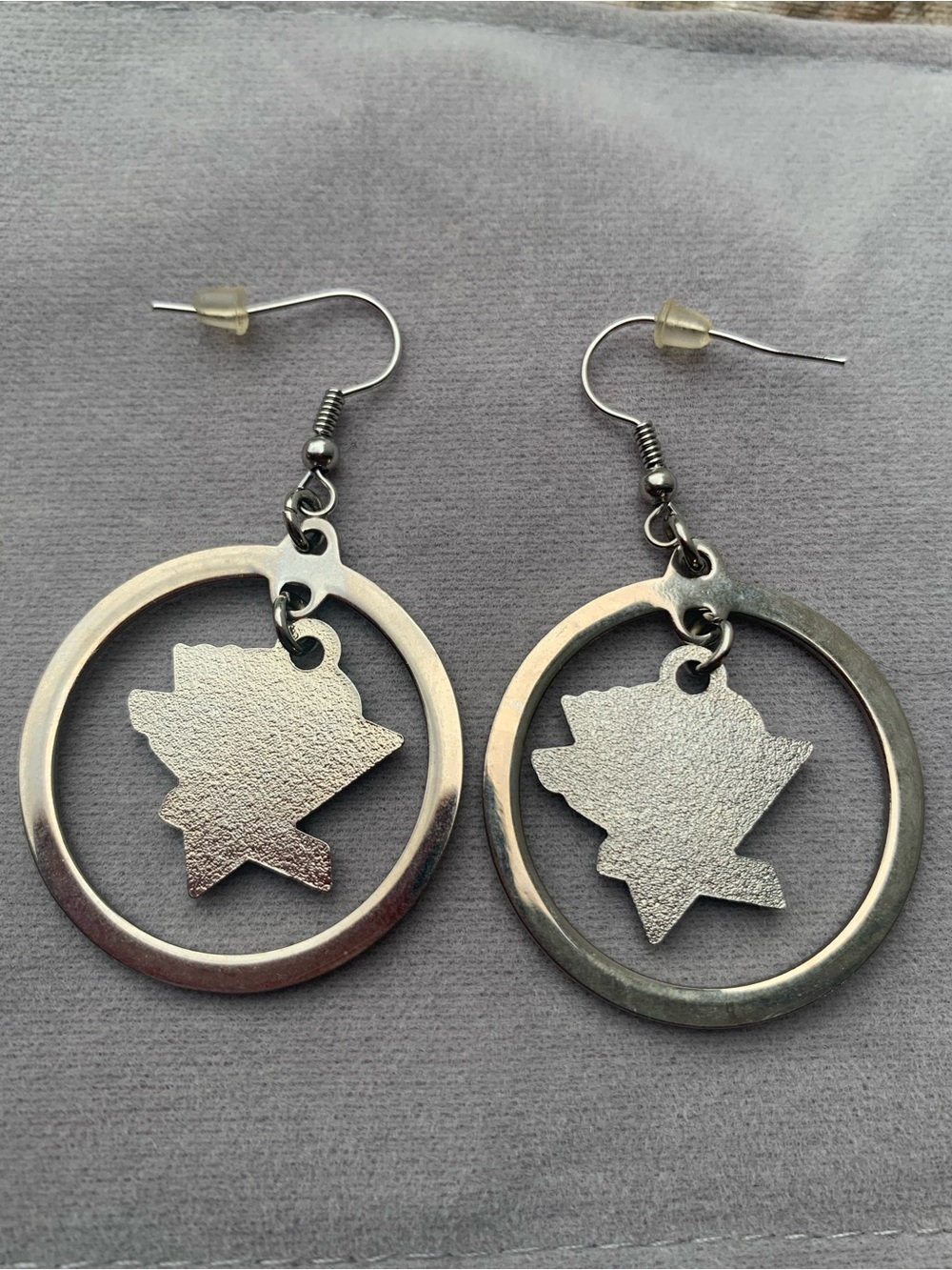 Pittsburgh Penguins Dangle Earrings NHL Game Day Jewelry - Picture 3 of 6